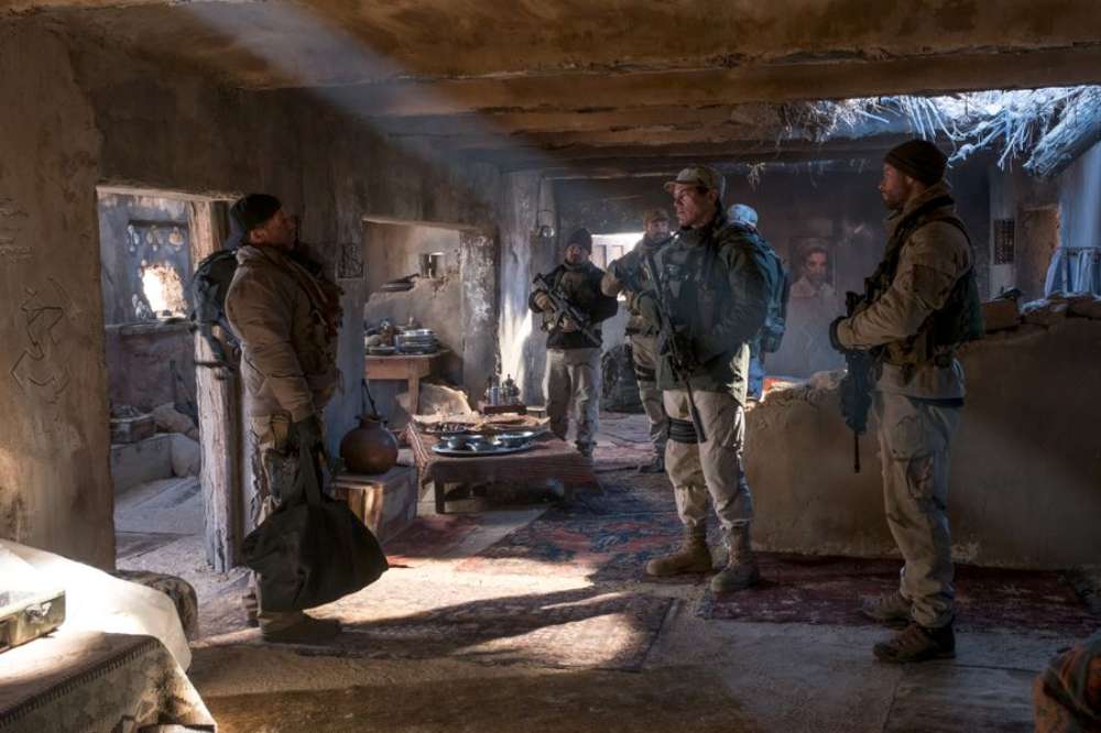 12 Soldiers