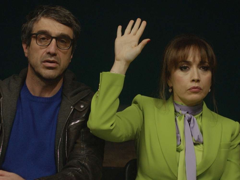 Coppia aperta quasi spalancata