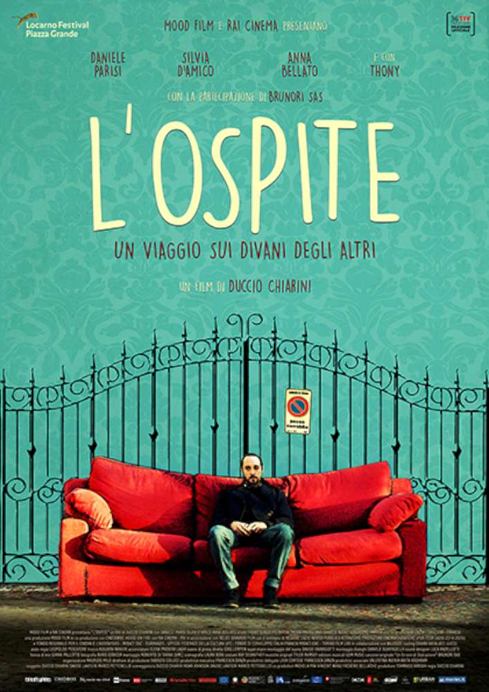 L'ospite - Un viaggio tra i divani degli altri