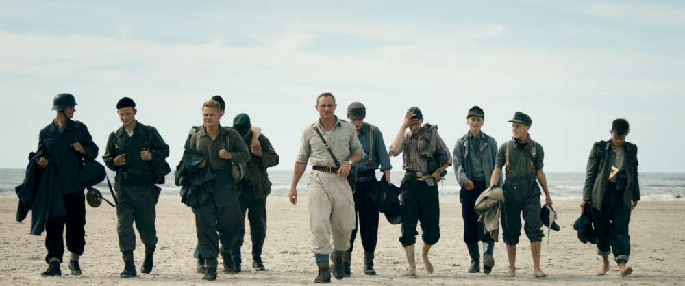 Land of Mine Sotto la sabbia