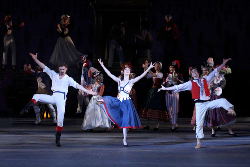 Le fiamme di Parigi - Bolshoi Ballet 2017-2018