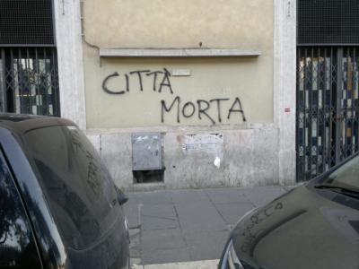 Le formiche della città morta