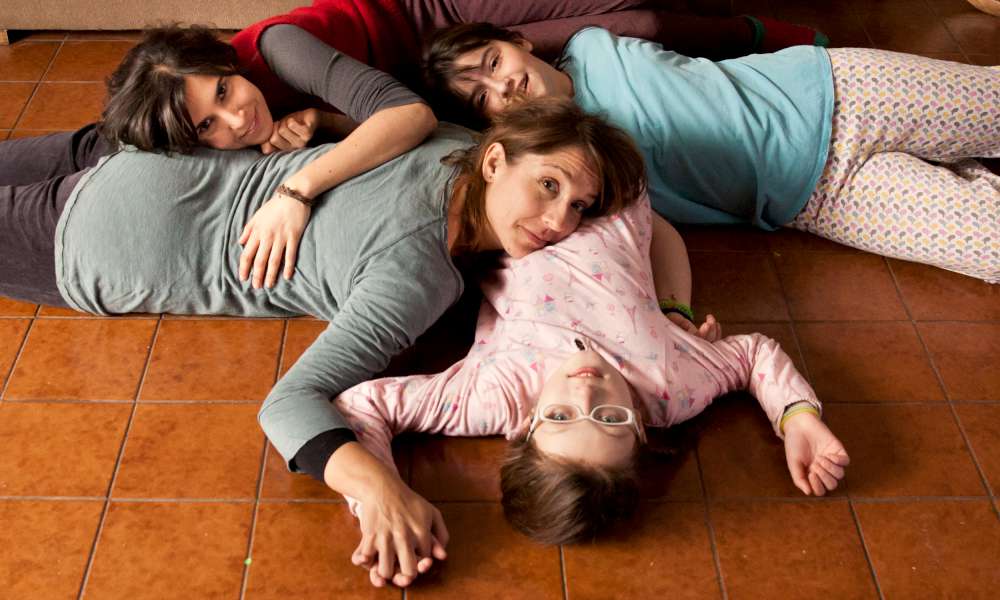 Rara - Una strana famiglia