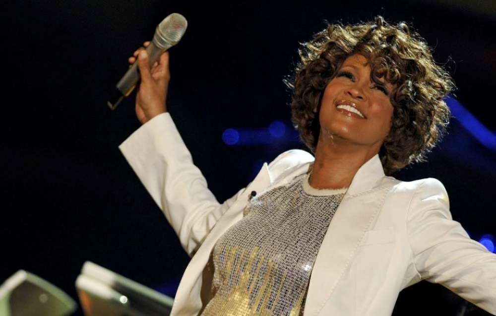 Whitney 'Can i Be Me' 'Posso essere me stessa?'
